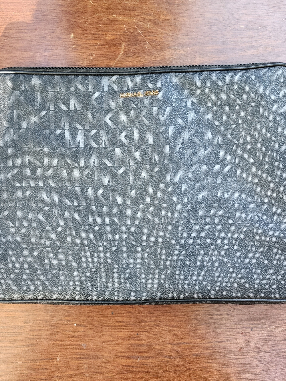 Michael Kors Connie Padded Laptop Sleeve Case Black Gray Signature MK